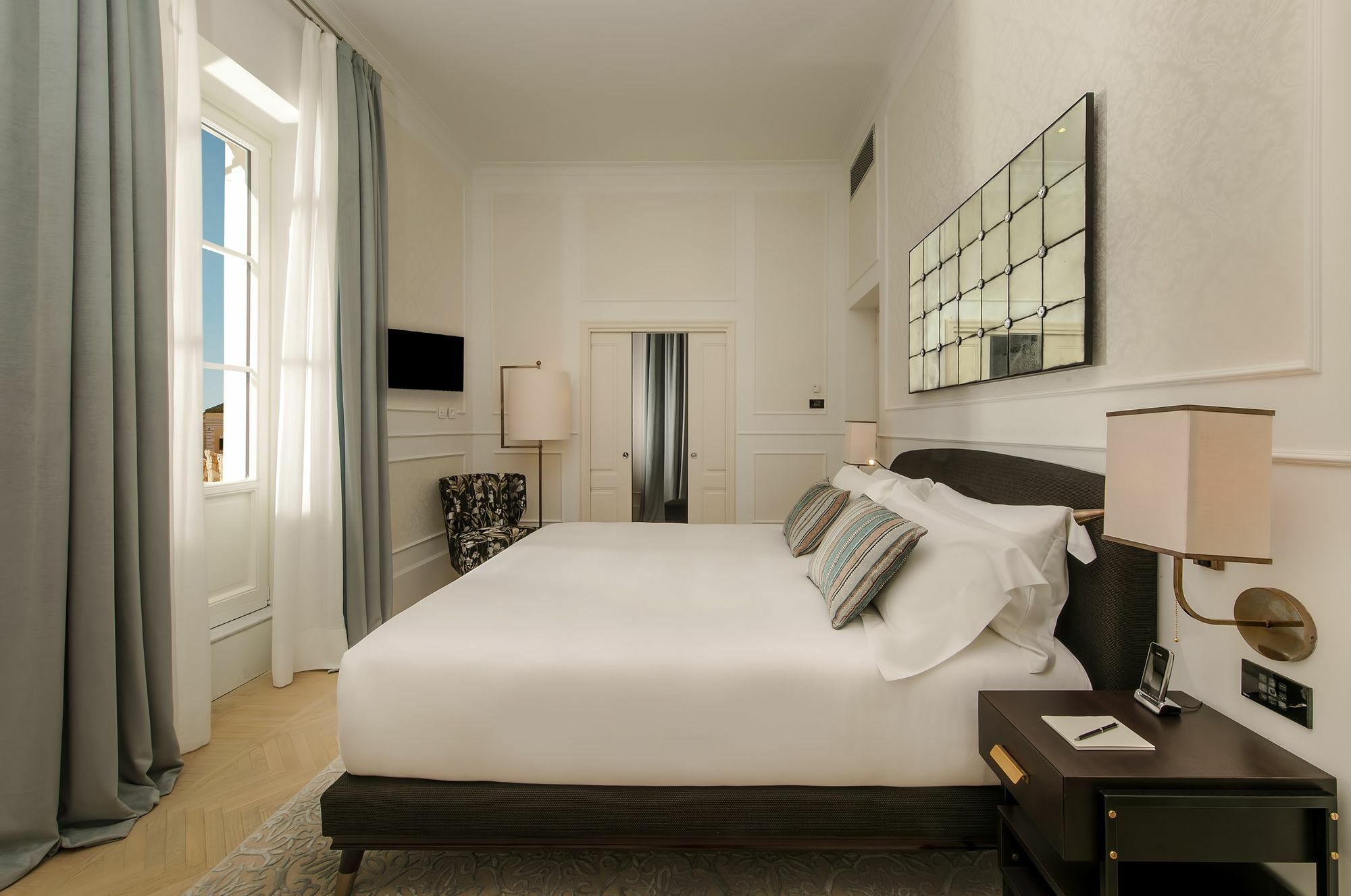 Hotel Vilon - Small Luxury Hotels Of The World Рим Экстерьер фото